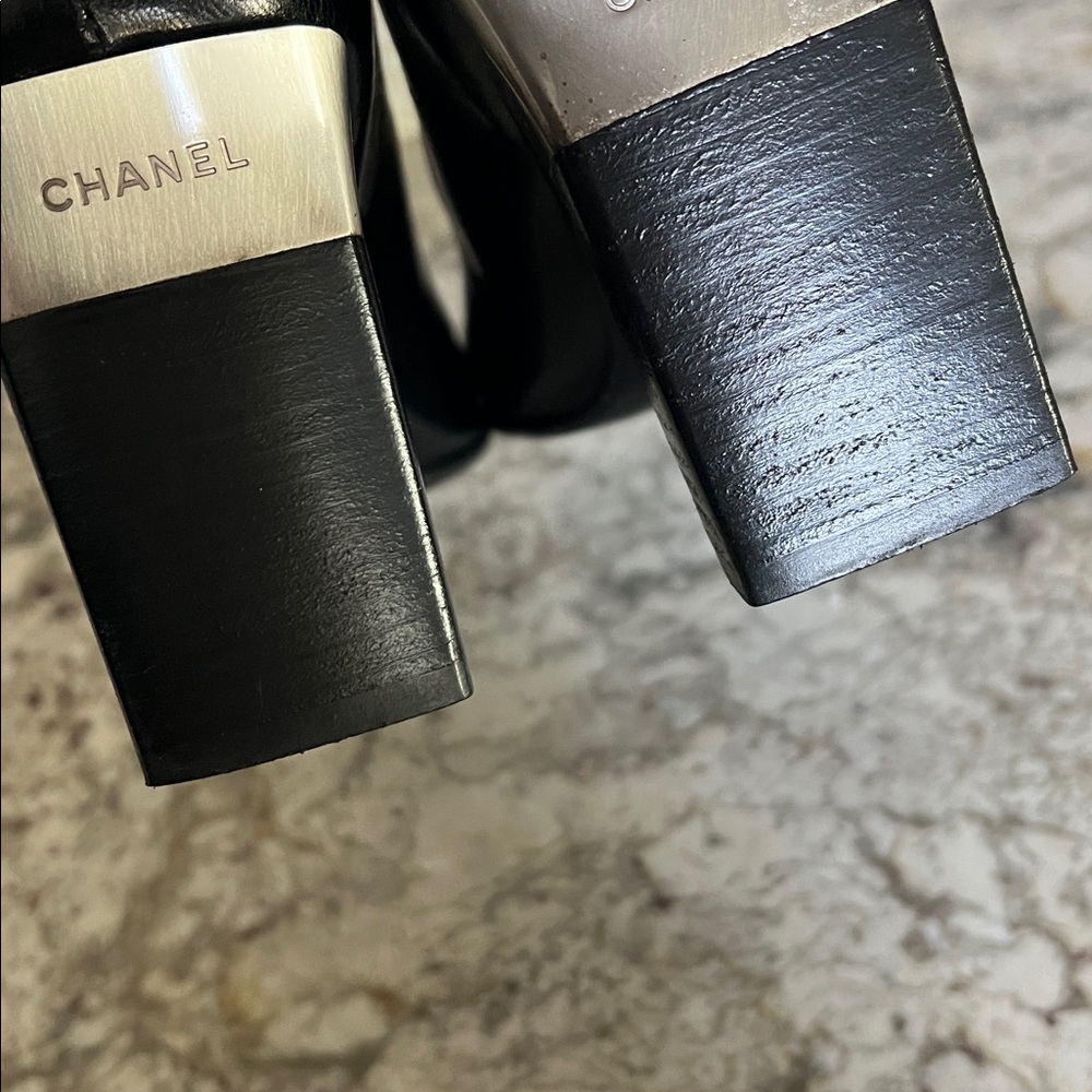 Chanel Black heels - Picture 17 of 17
